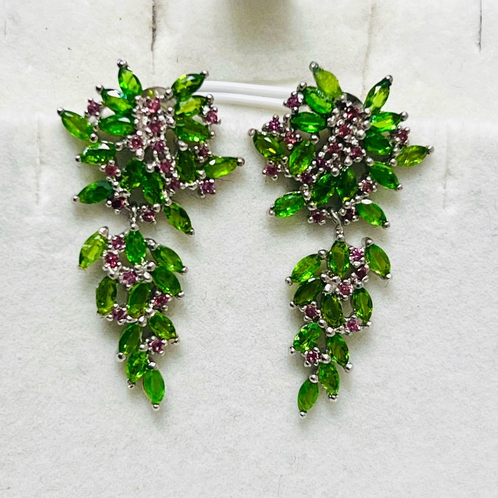 Elegant Genuine Diopside and Purple Rhodolite garnet Gemstone Earrings